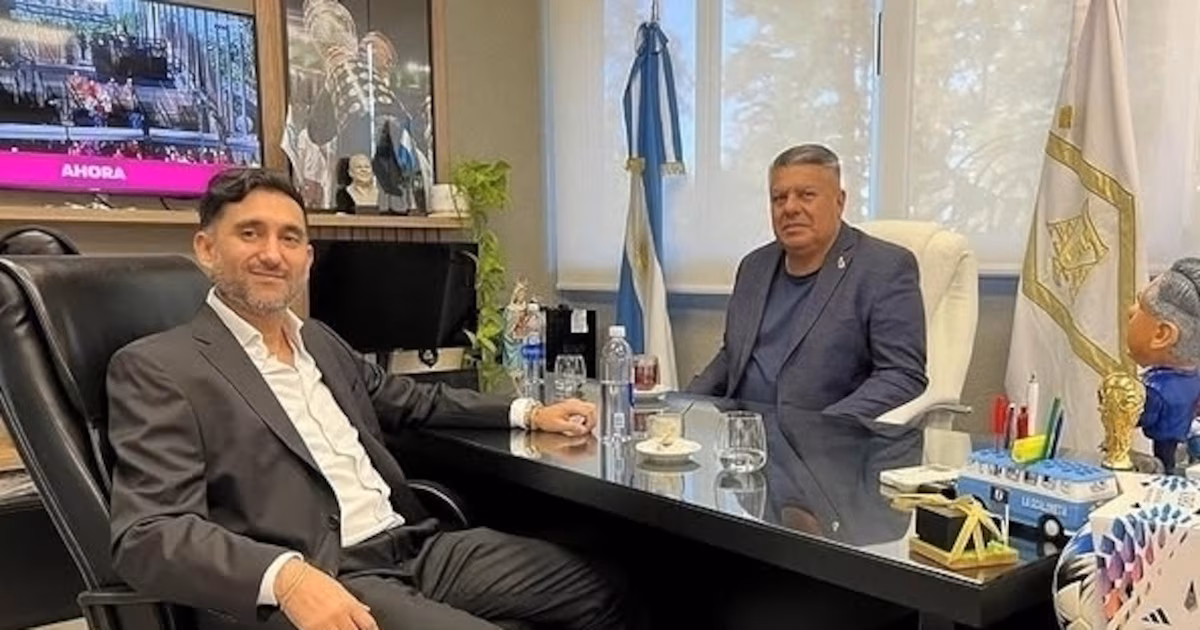 El financiero vinculado a «Chiqui» Tapia declarará hoy: presentará un documento e insistirá en su inocencia