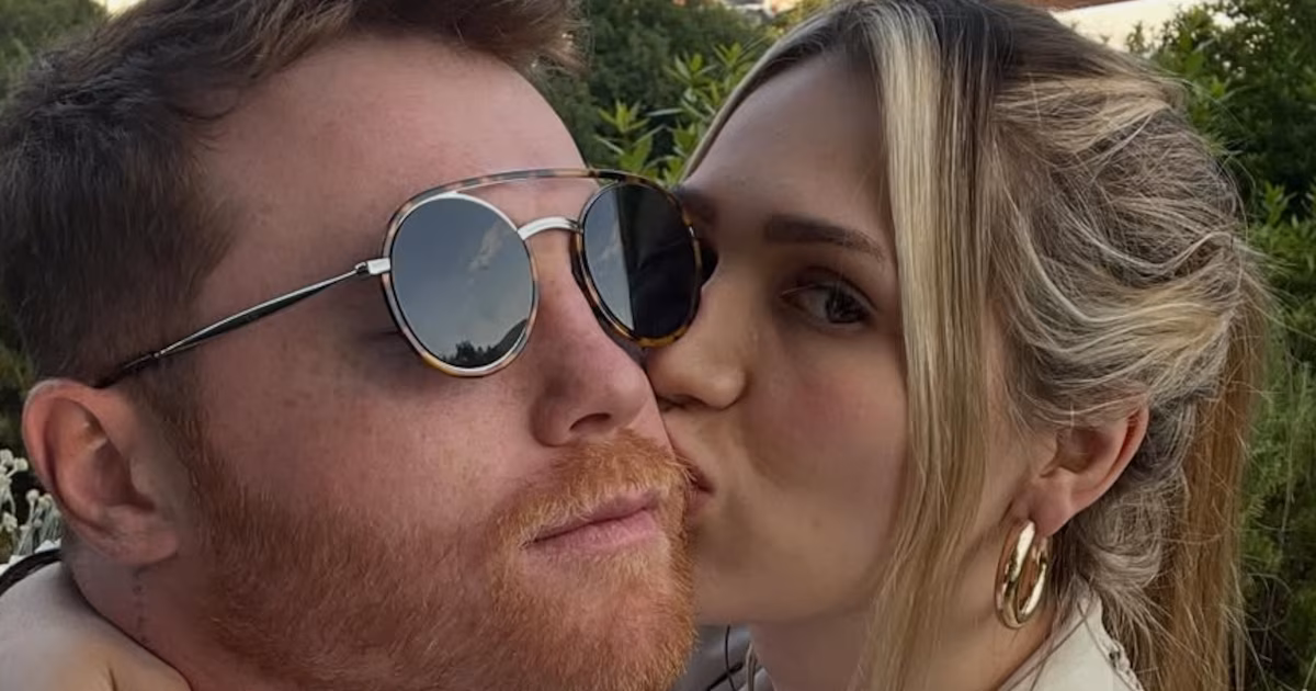 Estando en Egipto, Canelo Álvarez sorprendió a Fernanda Gómez con emotivo mensaje en su quinto aniversario de bodas