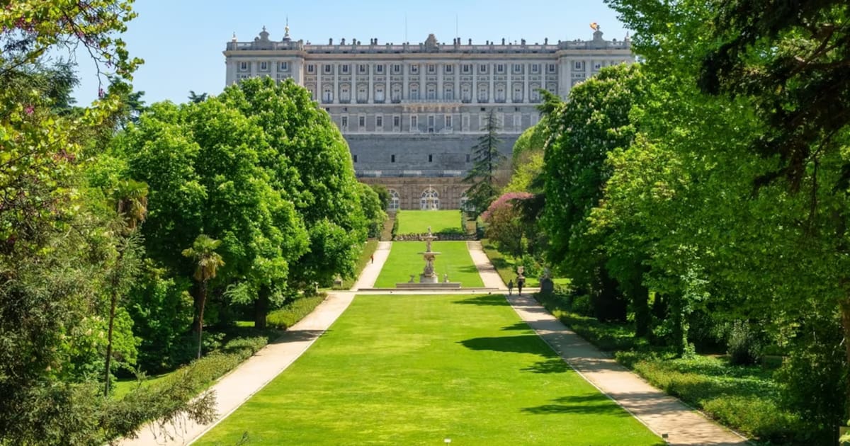 Los jardines y parques más bonitos de Madrid: del búnker de la Guerra Civil al monumento a Becker