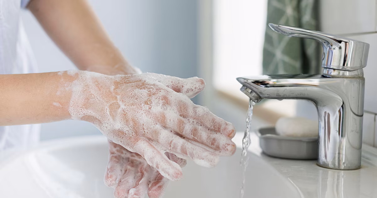 Día Mundial de la Higiene de Manos: orígenes, evolución y relevancia de la campaña mundial de la OMS para prevenir infecciones en la atención sanitaria