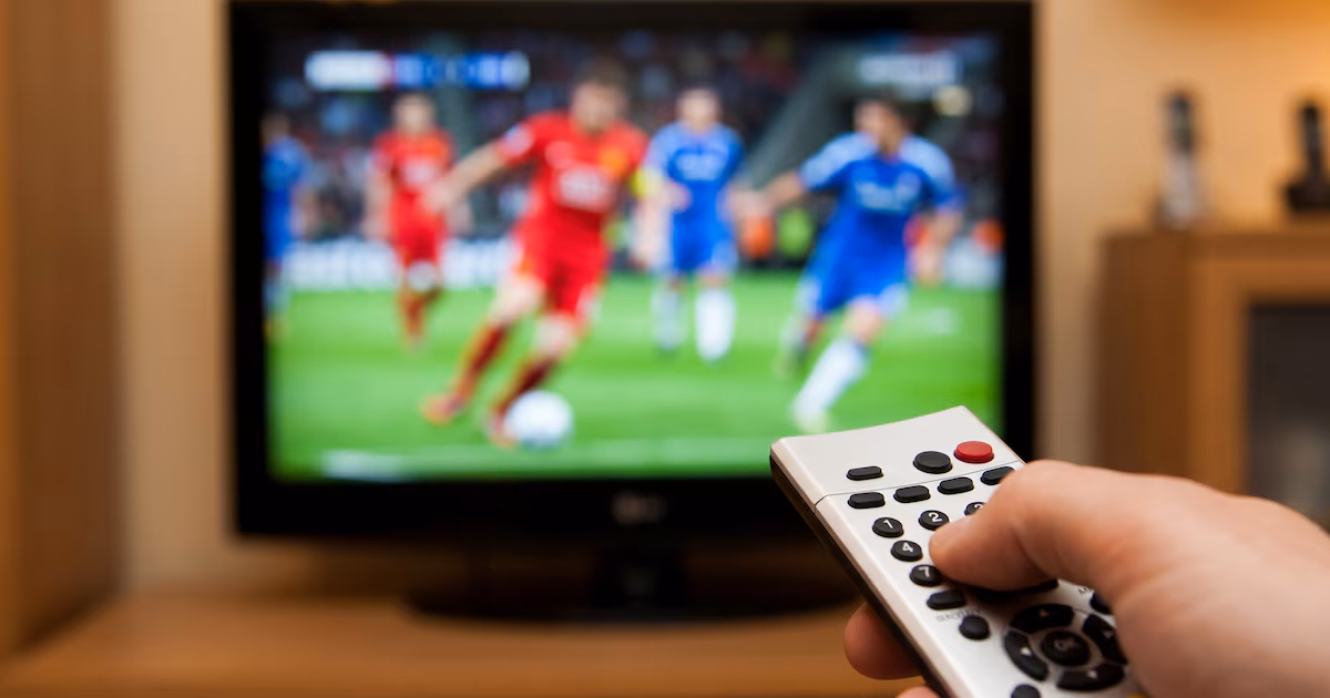 ‘Si te olvidas de pagar te bloqueo la TV’: Inusual oferta del vendedor de TV del Conurbano