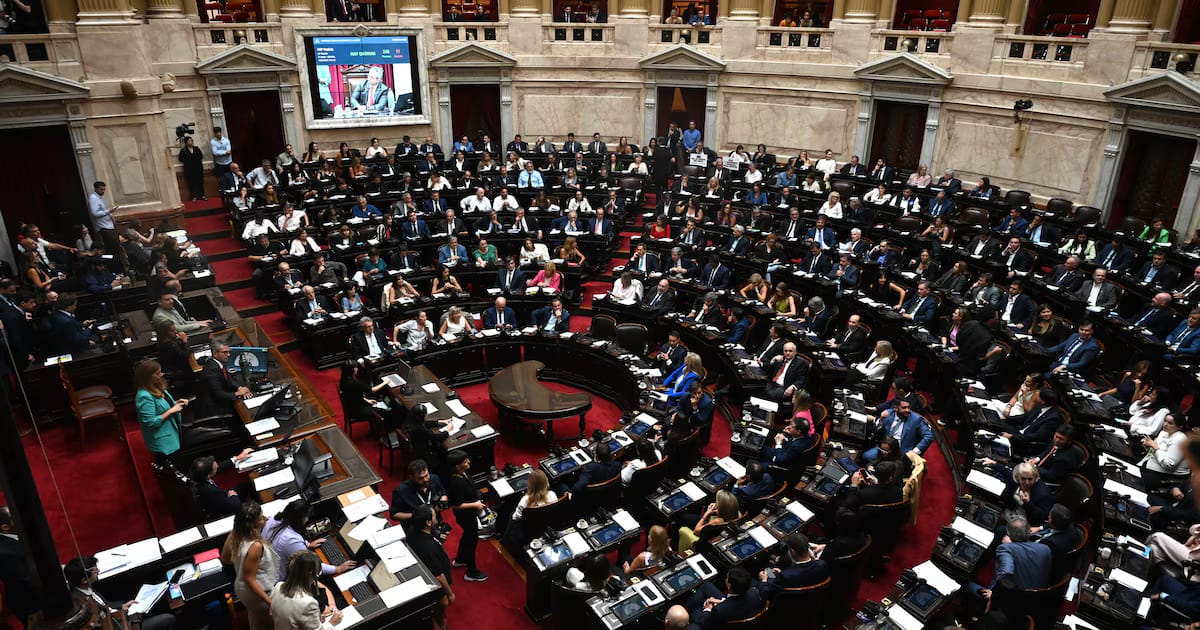 El oficialismo busca unir a sus socios parlamentarios y recuperar la iniciativa política a través de la reunión de la Cámara de Representantes
