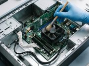 ¿Con qué frecuencia debes limpiar y revisar tu computadora para evitar mal funcionamiento y sobrecalentamiento?