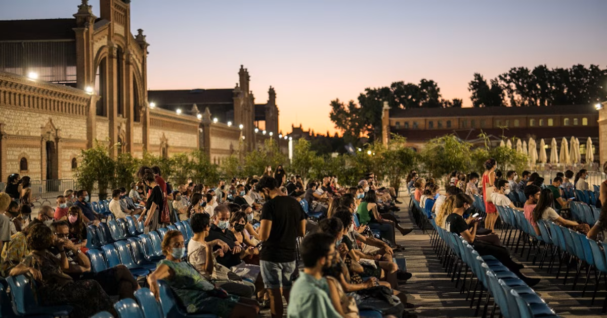 Los mejores planes de Madrid para este fin de semana: «Independencia» llega a Matadero, vuelven los cines frescos a los barrios y el Mundial se desarrolla en plena calle