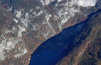 El destino más misterioso de Austria, el próximo rival de España en el Mundial: un cazador legendario recupera un tesoro nazi en el fondo del lago