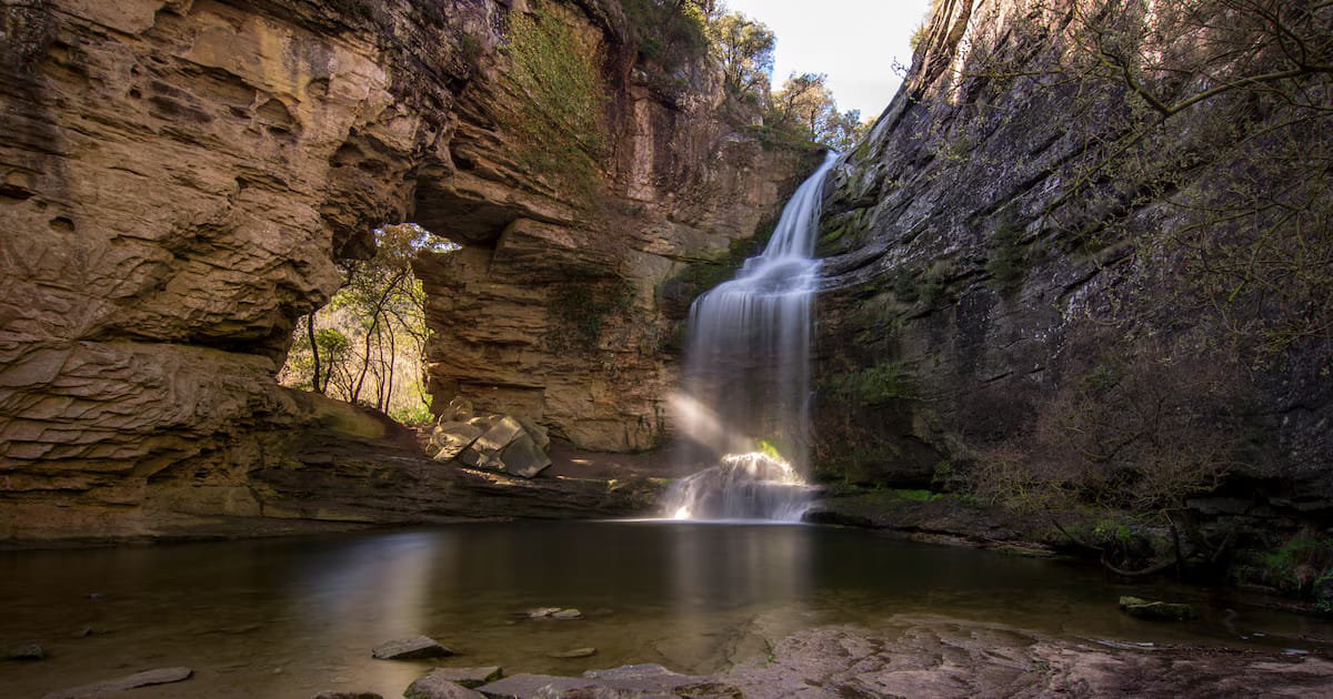 Las 7 mejores cascadas cerca de Barcelona: perfectas para disfrutar de la naturaleza y combatir el calor del verano