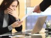 Despido improcedente: qué derechos tienes y cómo reclamar la indemnización que te corresponde Despido improcedente mujer
