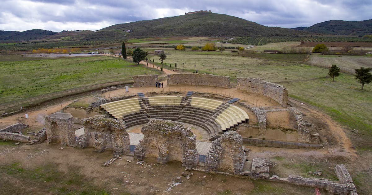 La ciudad romana de Badajoz reaparece con un teatro con capacidad para 1.000 espectadores