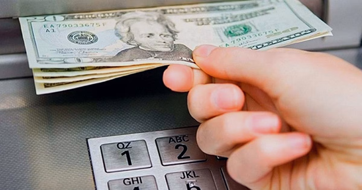 Habilitan cuentas de nómina en USD para que la empresa pueda pagar la nómina en moneda extranjera