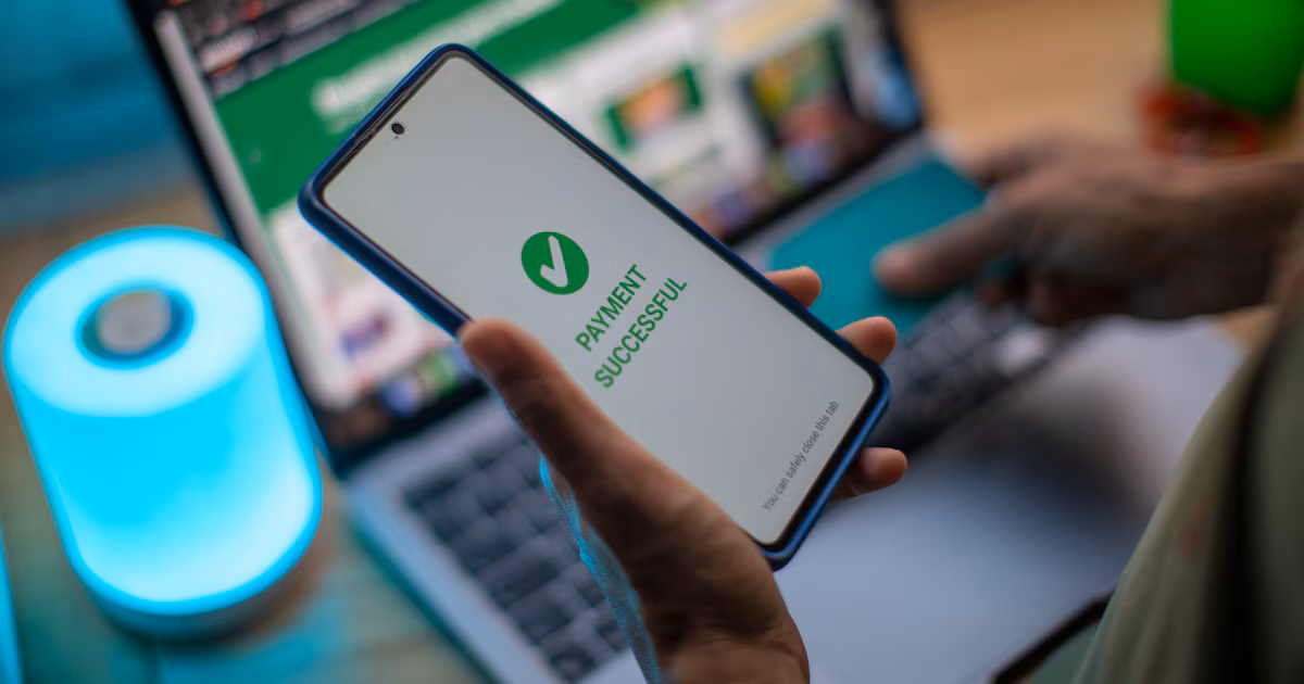 Bancos y fintechs firman contratos de crédito al consumo mientras se centran en resolver impagos