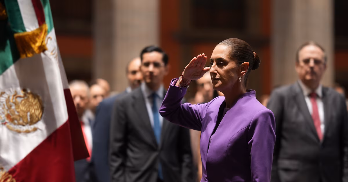 ¿Quién la vistió? Mensaje oculto detrás de las demandas en el segundo informe de gobierno de Claudia Scheinbaum