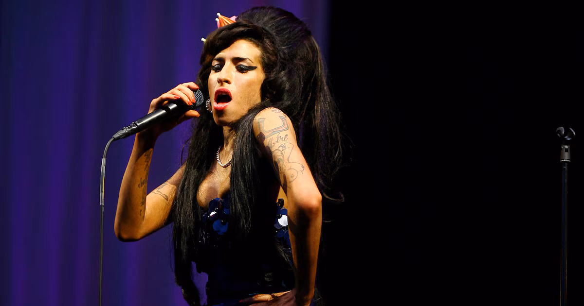 Amy Winehouse y su influencia en la moda: una estética rebelde que desafió las normas populares