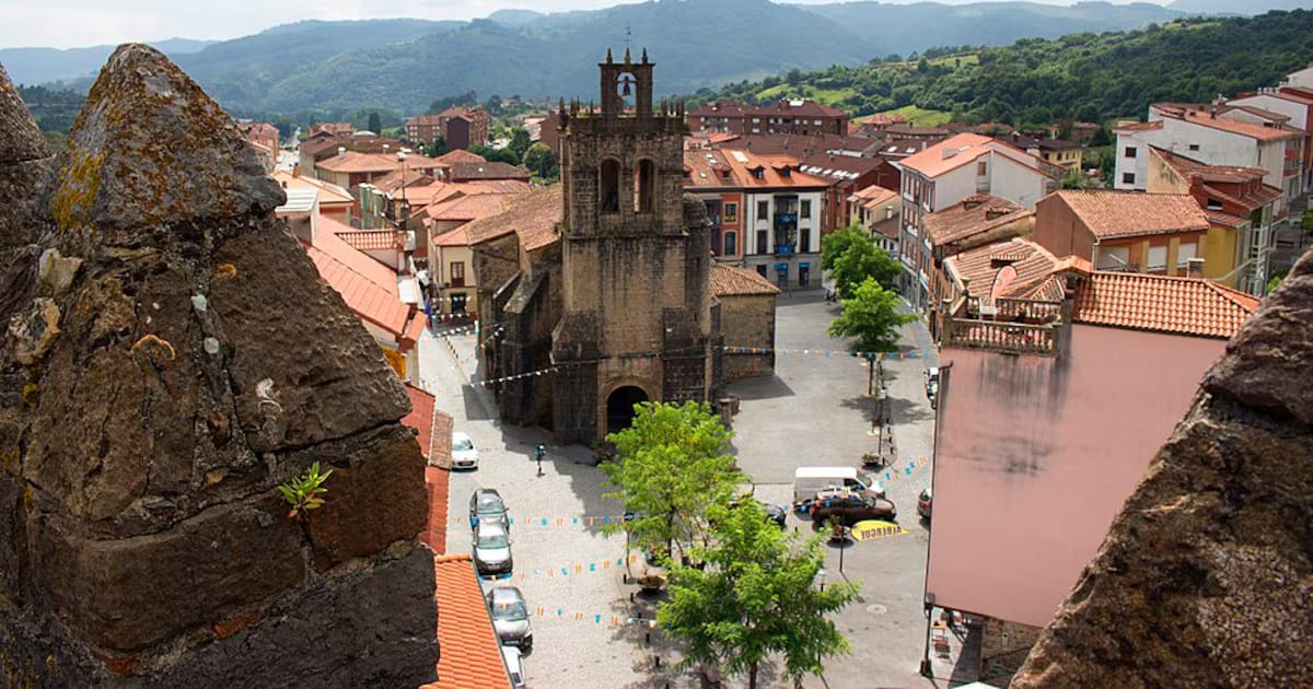 Un pequeño pueblo de Asturias que esconde un impresionante mausoleo renacentista y la historia de uno de sus inquisidores más poderosos