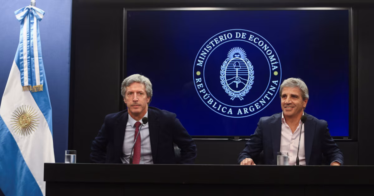EL ORO DEL BCRA: El abogado Gregory Dalbón pide la detención de Luis Caputo y Santiago Bausili por administración fraudulenta
