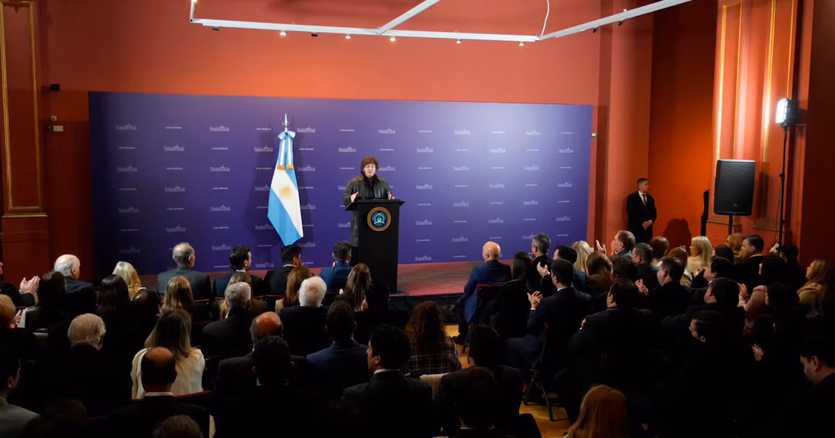 Ley de Tierras: Gobierno optimista y conversaciones sobre adhesión para cancelar reunión y asegurar el DNU 70