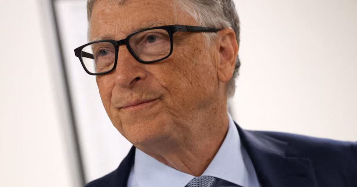 Bill Gates advierte sobre la inteligencia artificial: ‘Necesitamos prepararnos para la agitación social, política y económica’